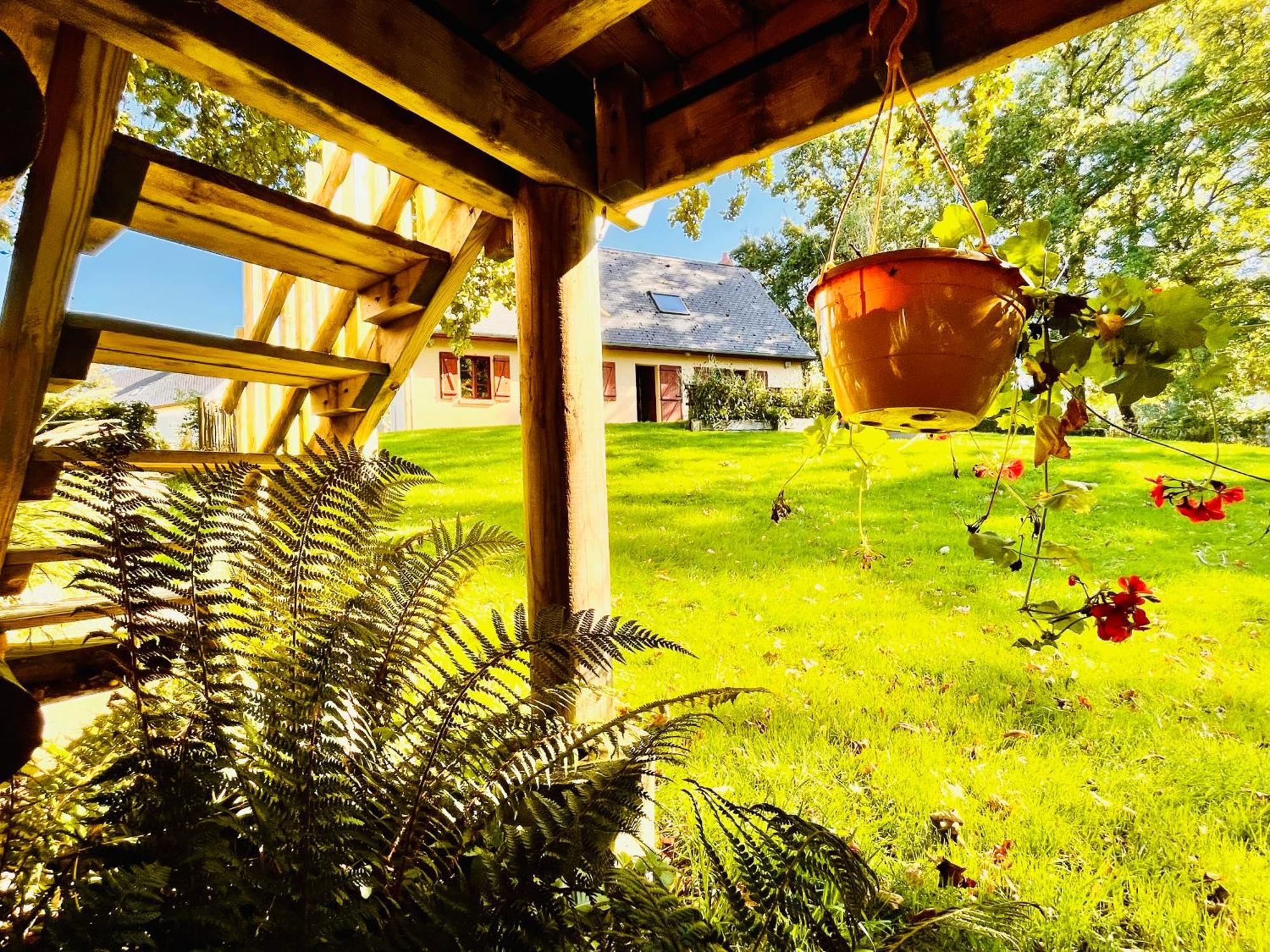 La Cabane Perchee Du Trappeur エクランヴィル エクステリア 写真