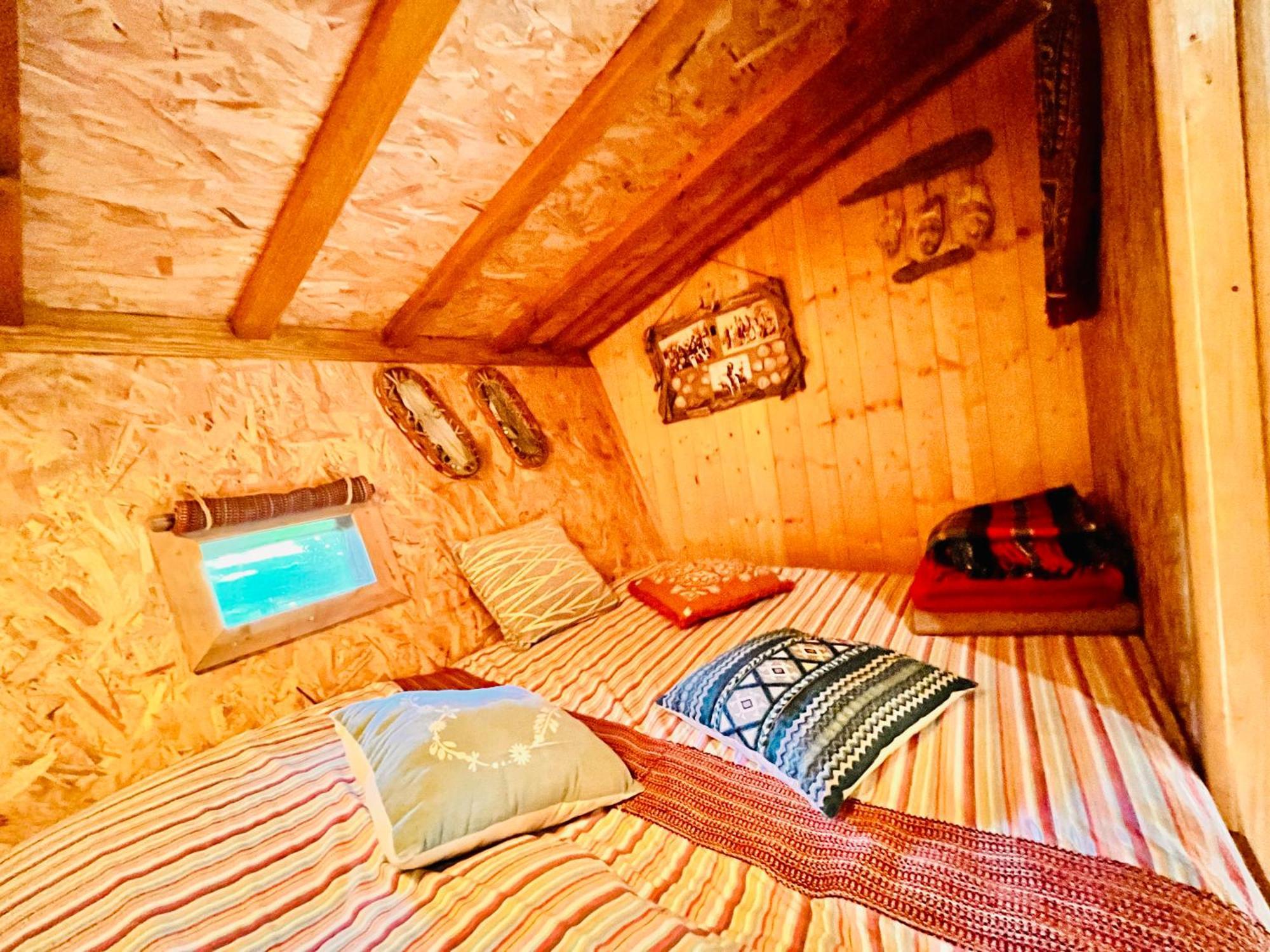 La Cabane Perchee Du Trappeur エクランヴィル エクステリア 写真