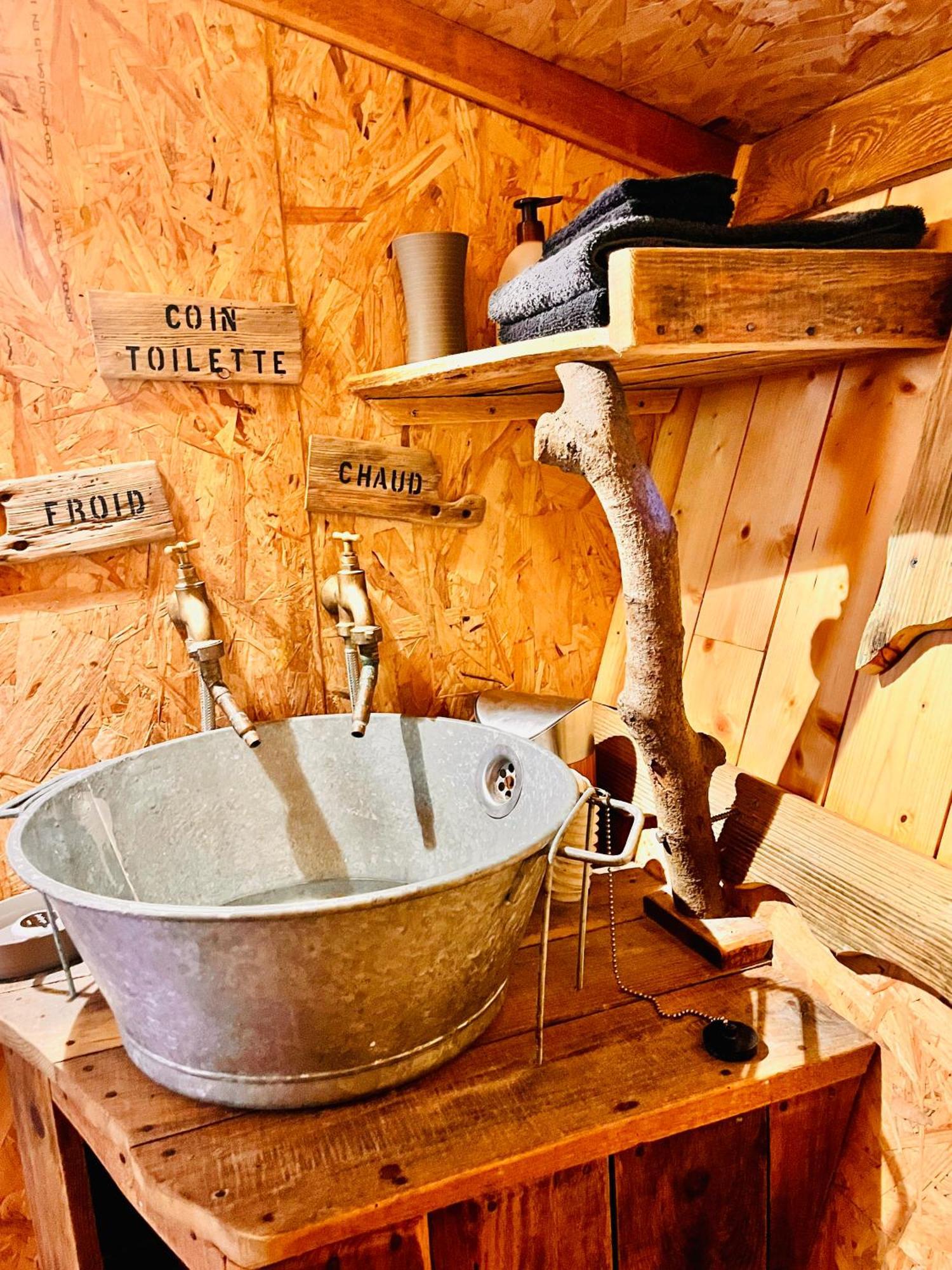 La Cabane Perchee Du Trappeur エクランヴィル エクステリア 写真