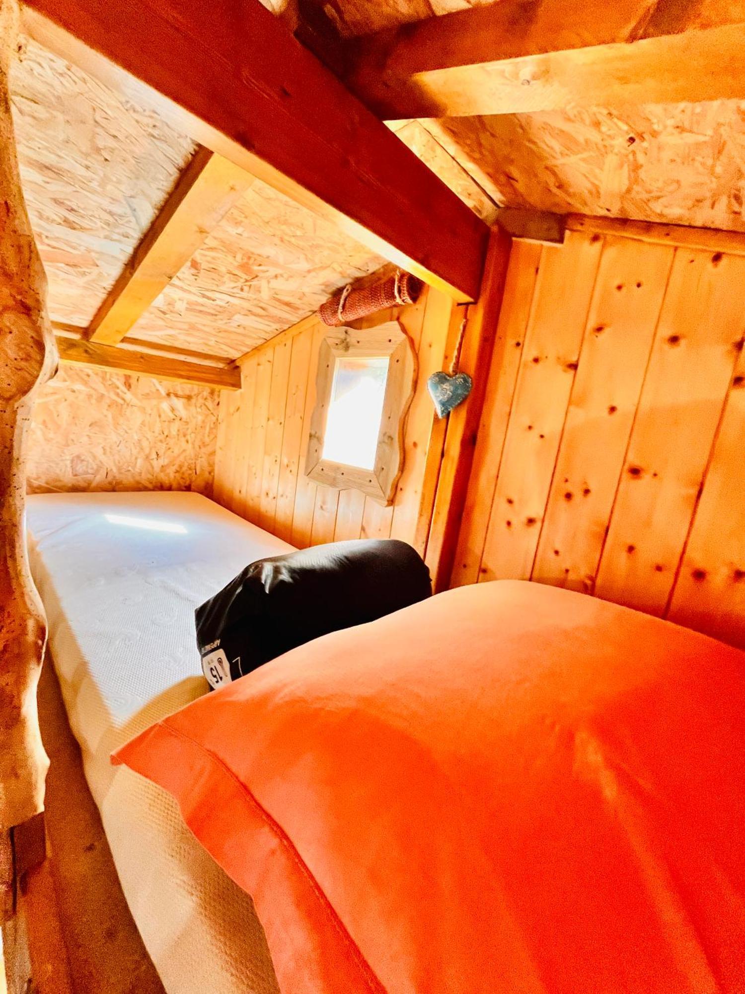 La Cabane Perchee Du Trappeur エクランヴィル エクステリア 写真