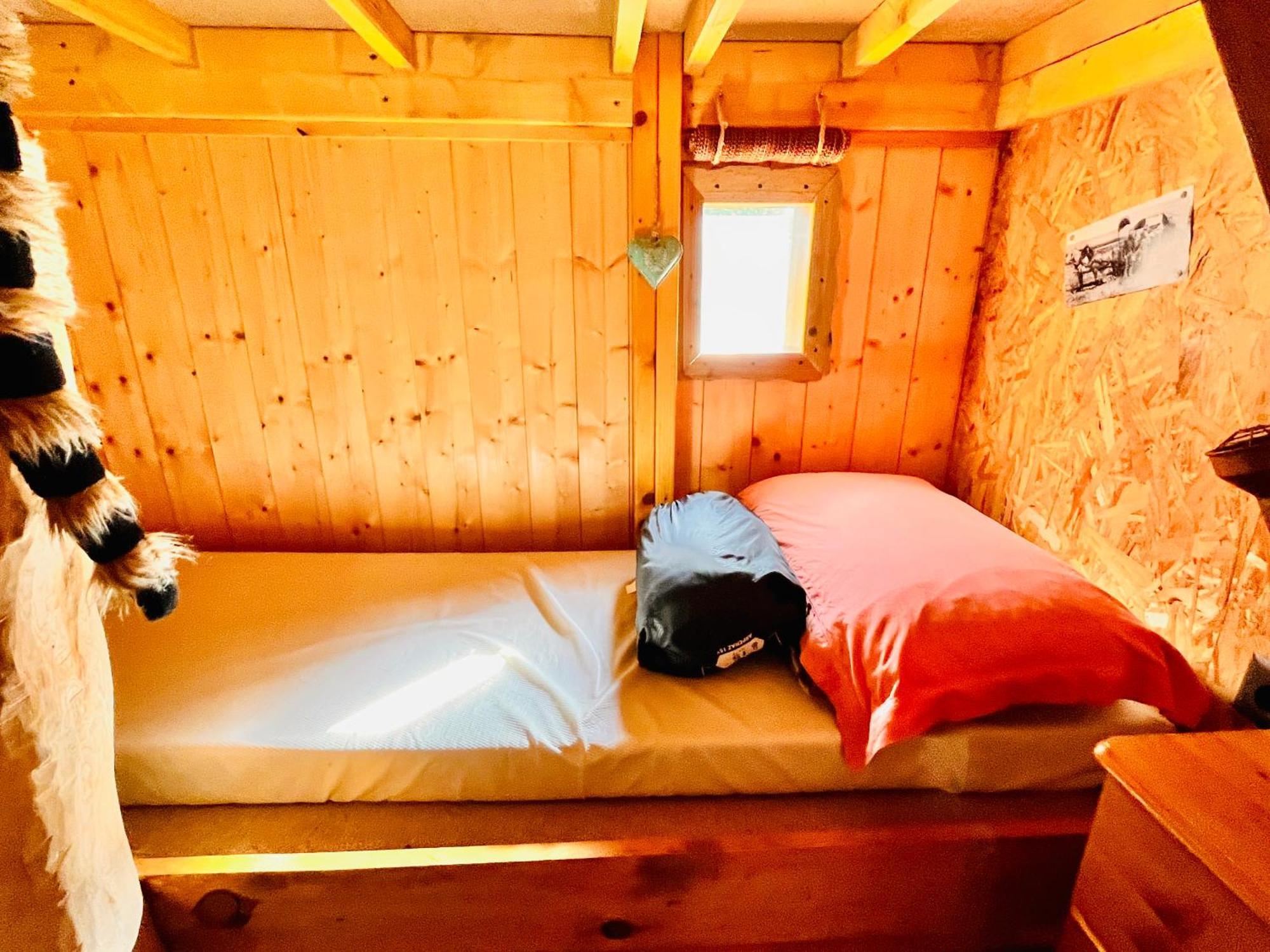 La Cabane Perchee Du Trappeur エクランヴィル エクステリア 写真